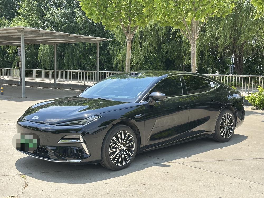 Geely Galaxy Star 8 PHEV 2025 model 130km EM-P starship version
