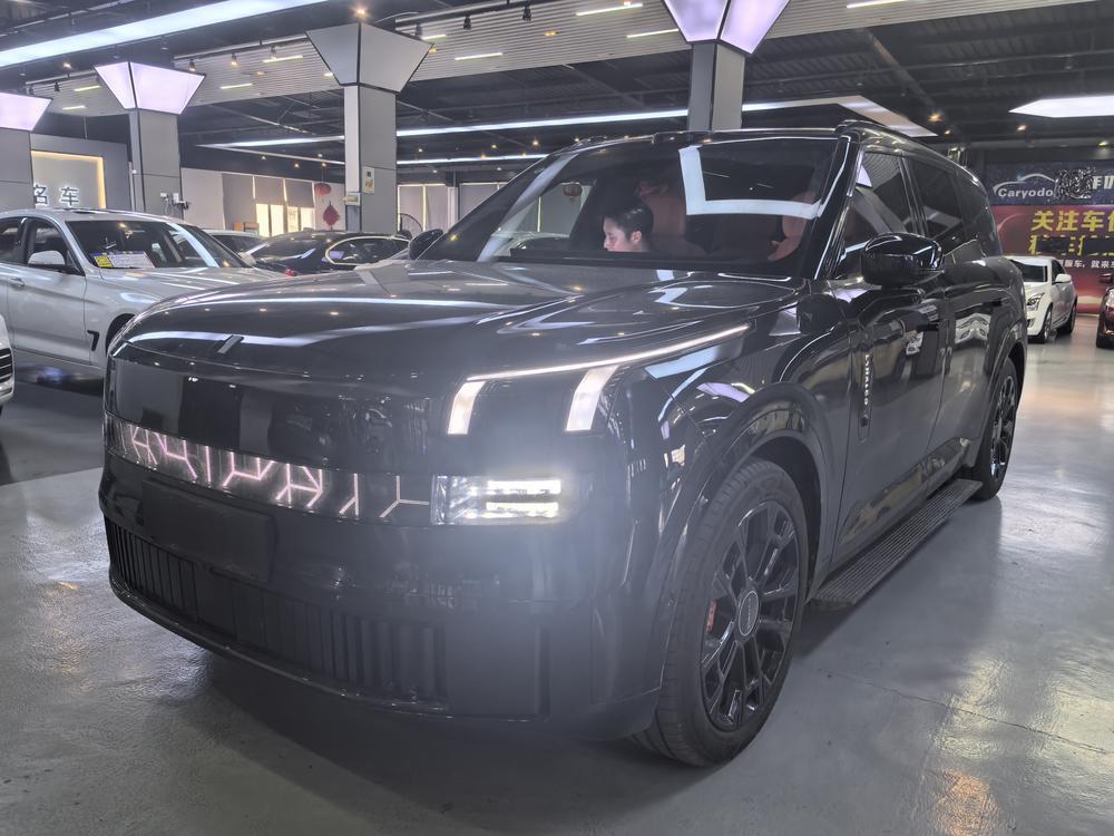 Lynk_&_Co Lynk & Co 900 2025 2.0T Ultra six-seater