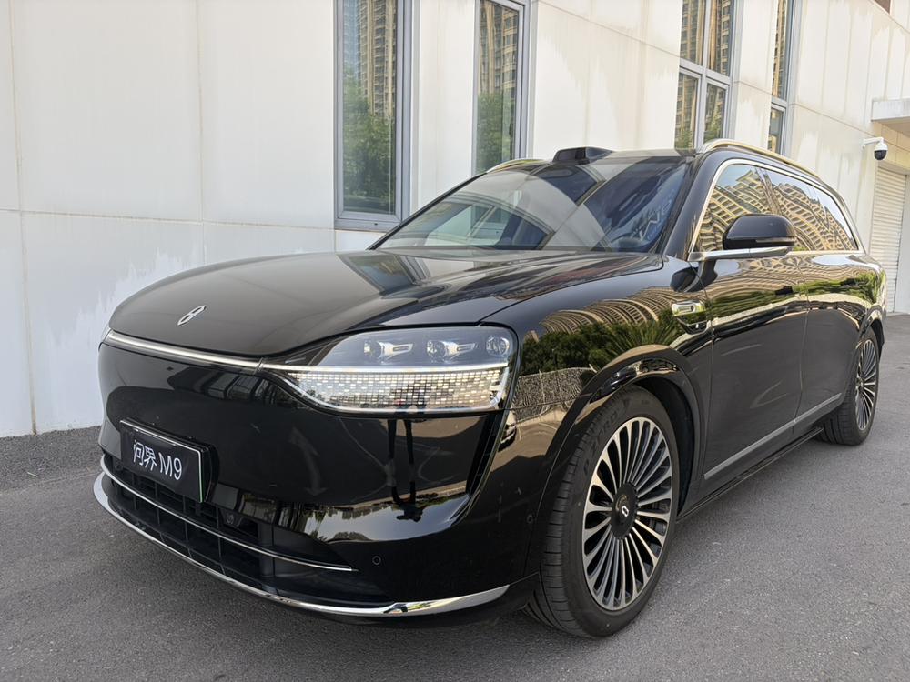 Cyrus_Automobiles Wenjie M9 2025 pure electric Ultra six-seater version (192-line lidar)