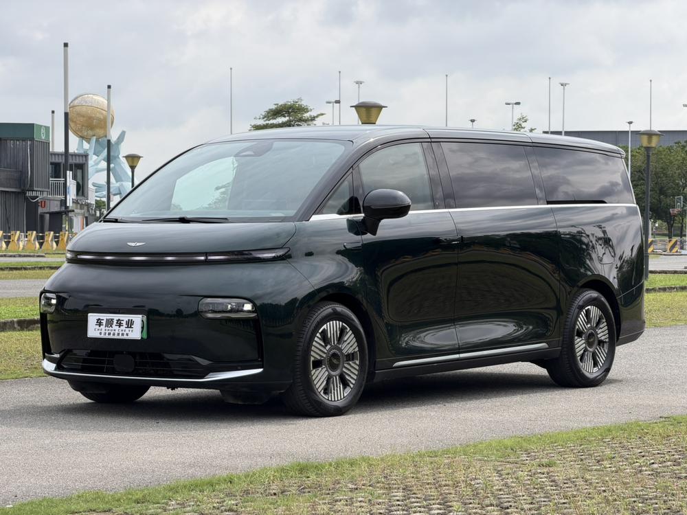 LEVC Yizhen L380 2024 140kWh 6-seat 4WD Ultra
