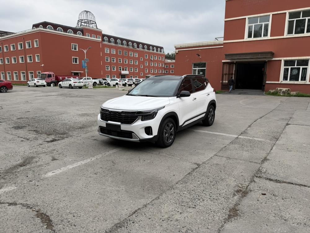 kia Sethus 2023 1.5L IVT Deluxe Edition