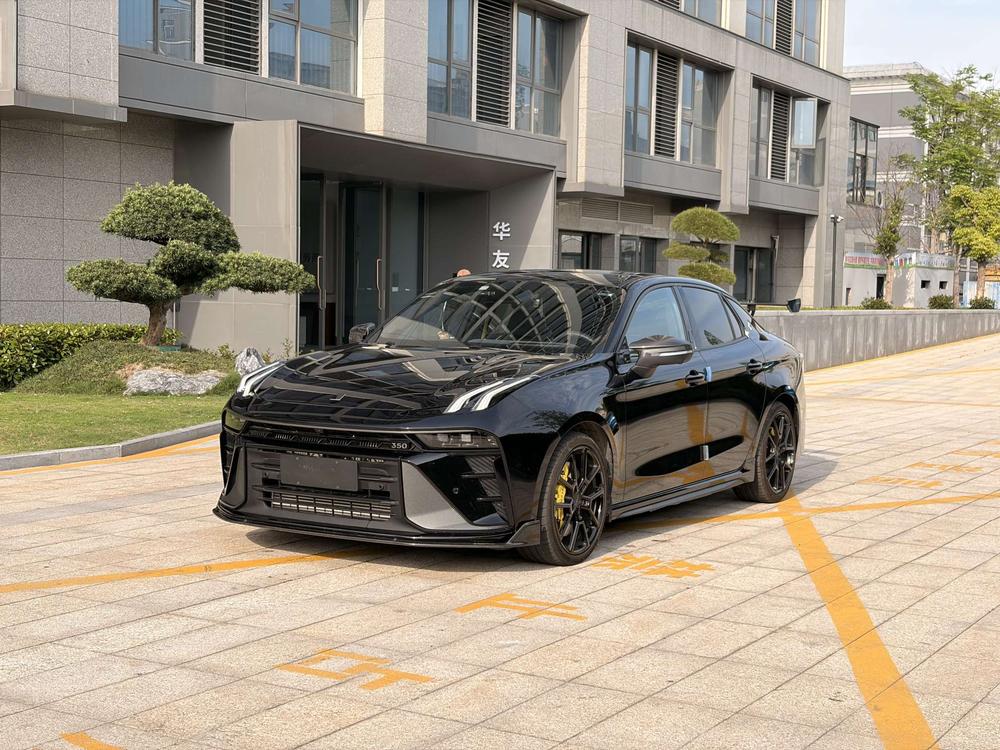 Lynk_&_Co Lynk & Co 03 2023 03+ Racing four-wheel drive version