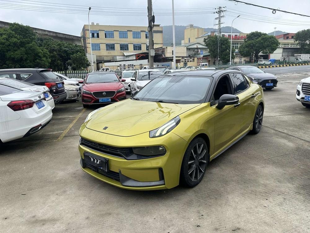 Lynk_&_Co Lynk & Co 03 2019 03+ 2.0TD Automatic Wind Hunting Edition