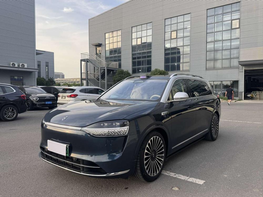 Cyrus_Automobiles Wenjie M9 2025 extended range Ultra six-seater version (192-line lidar)