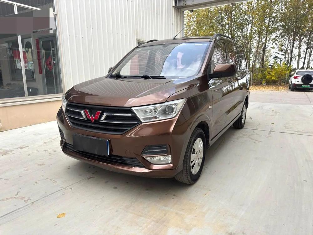 Wuling Wuling Hongguang 2021 facelift 1.5L S manual comfort type hydraulic assist