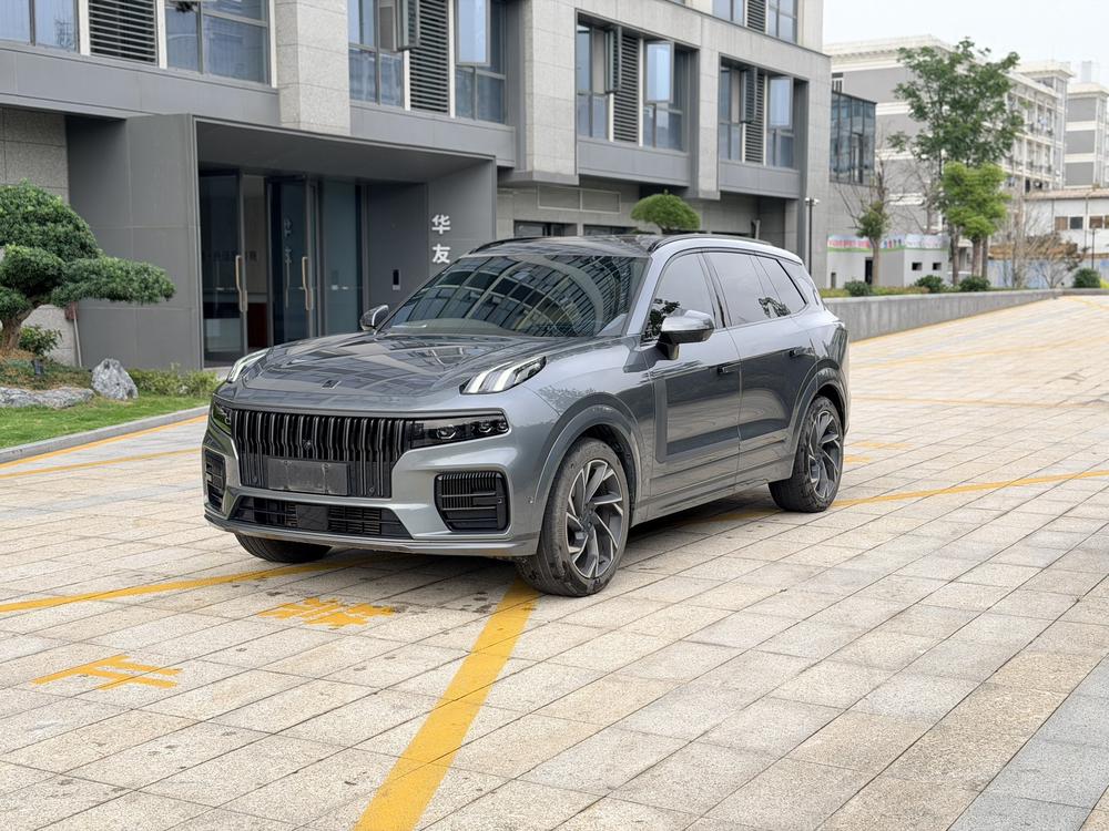 Lynk_&_Co Lynk & Co 09 2021 2.0T Halo seven seats