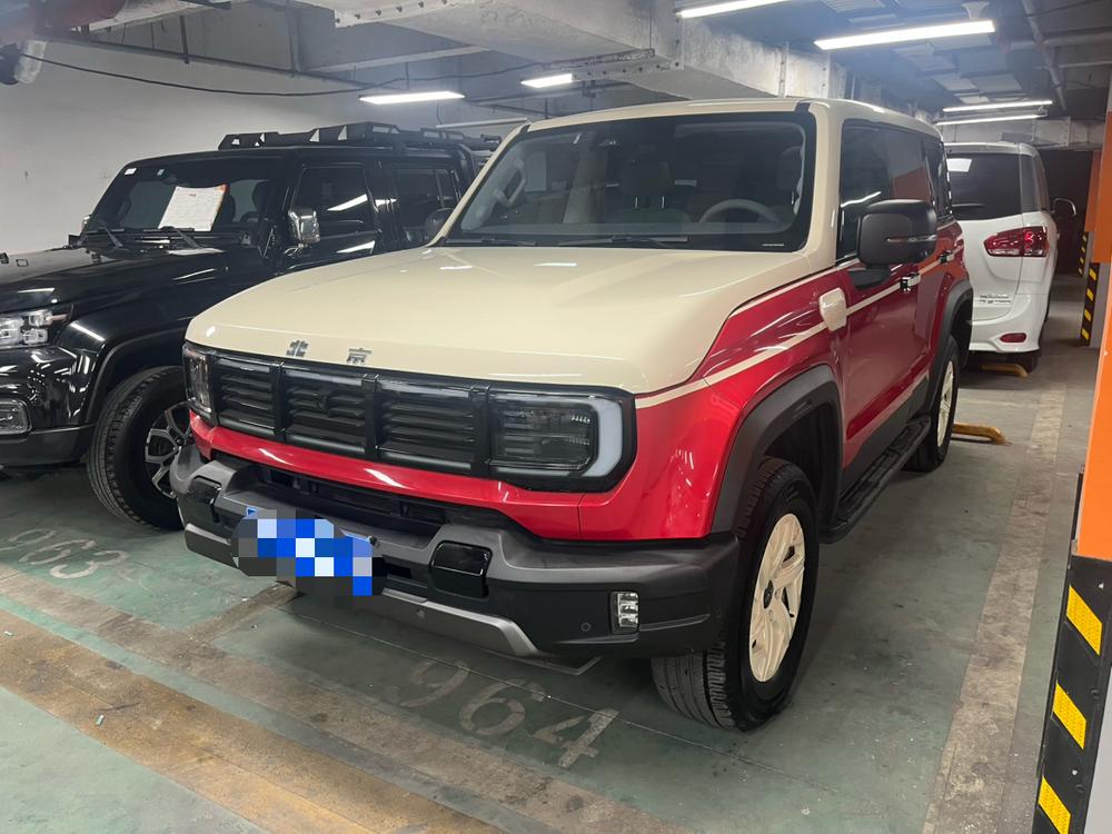 BAIC_Motor Beijing Off-Road BJ40 2024 City Hunter Edition 2.0T Automatic Four-wheel Drive Supreme Type