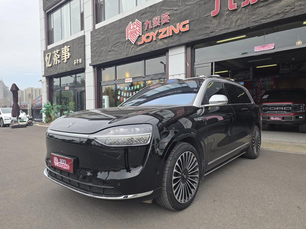 Cyrus_Automobiles Wenjie M9 2024 extended range Max six-seat version