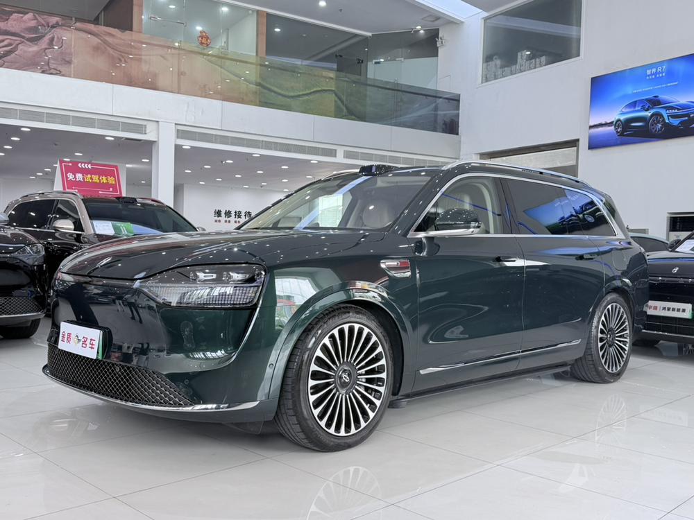 Cyrus_Automobiles Wenjie M9 2025 pure electric Ultra six-seater version (192-line lidar)