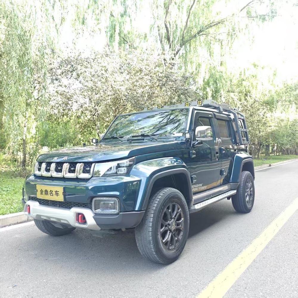 BAIC_Motor Beijing off-road BJ40 2020 2.0T automatic four-wheel drive city hunter version knight type