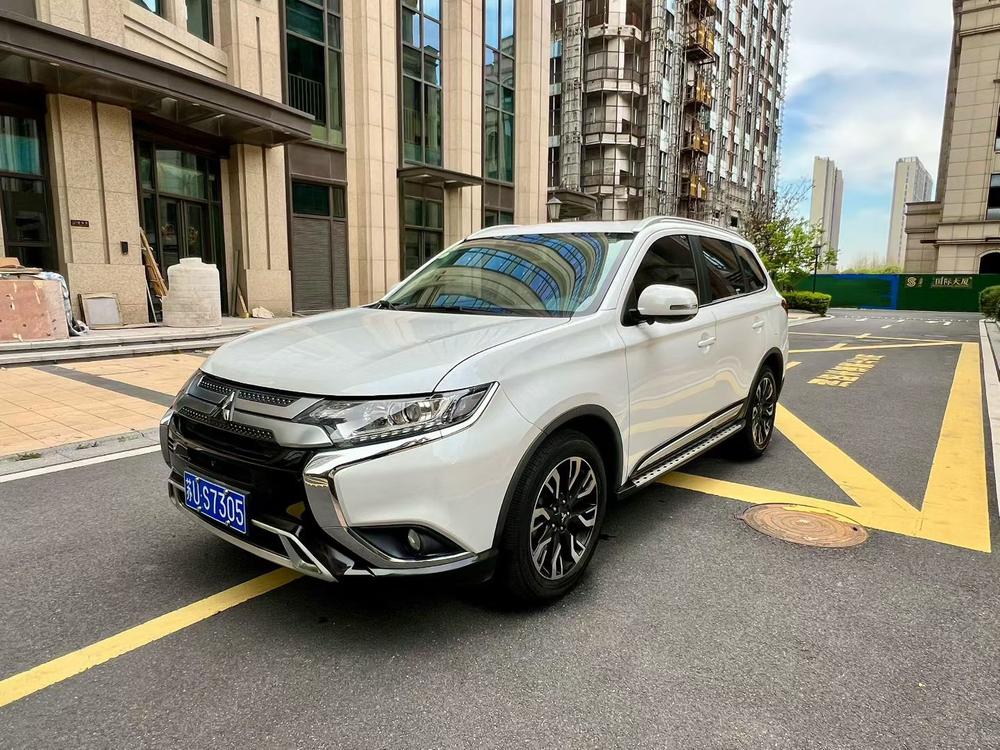 Mitsubishi Outlander 2020 2.0L 2WD Smooth Edition 5 seats