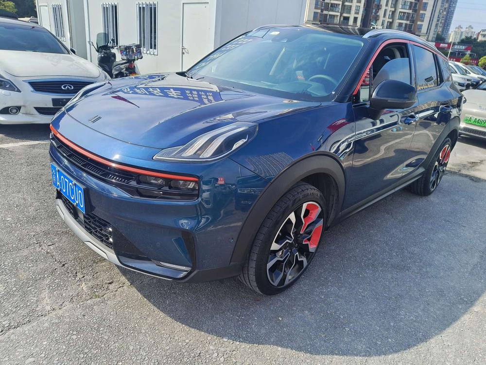 Lynk_&_Co Lynk & Co 06 2020 1.5T Plus