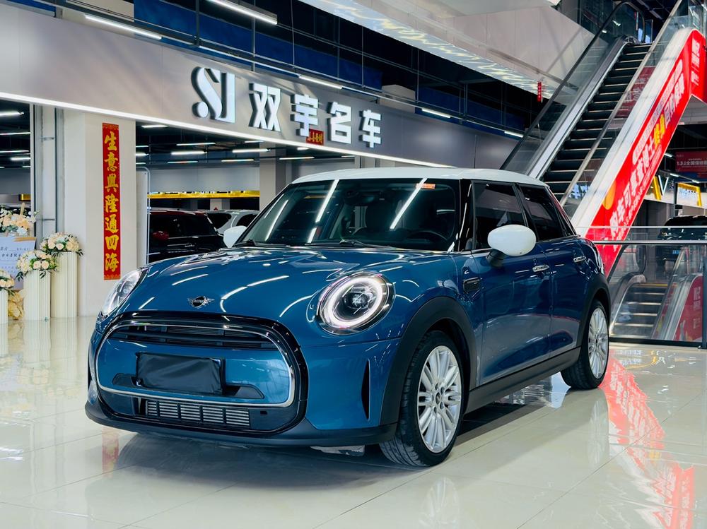 MINI MINI 2022 facelift 1.5T COOPER classic five-door version
