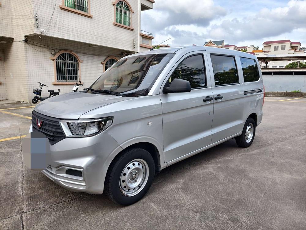 Wuling Wuling Hongguang V 2022 1.5L Jinchue version electric power assist