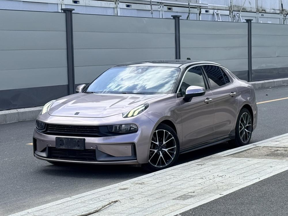 Lynk_&_Co Lynk & Co 03 2019 2.0TD Automatic Pro Edition