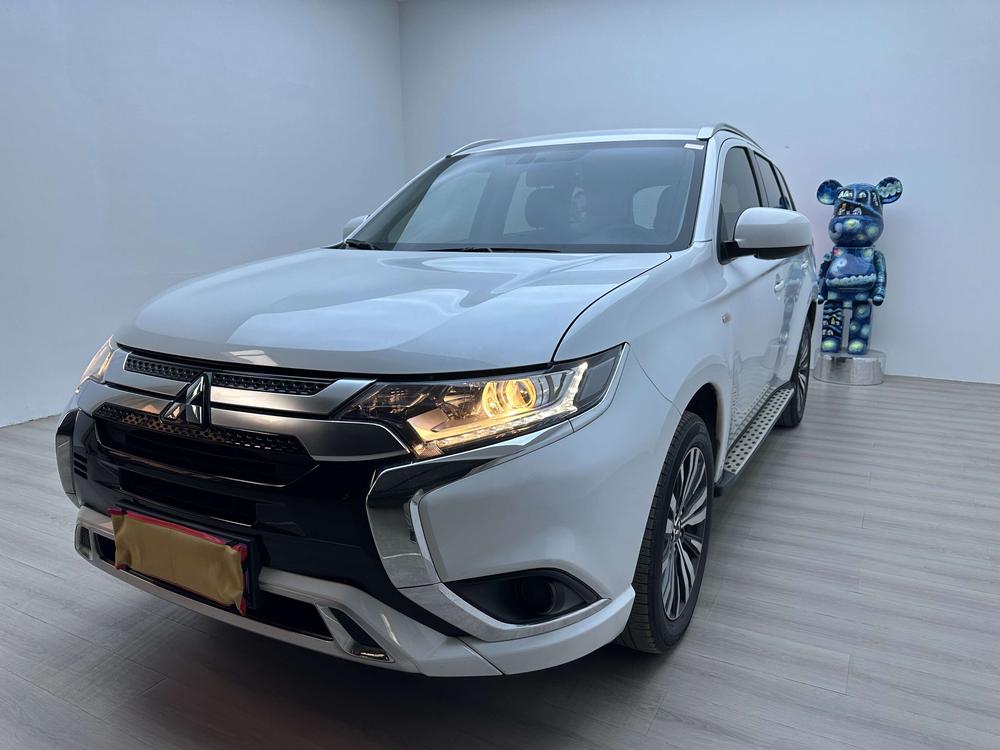 Mitsubishi Outlander 2021 2.0L 2WD Smooth Edition 5 seats