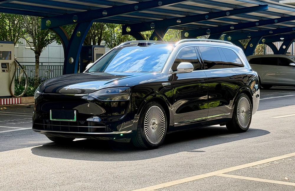 Cyrus_Automobiles Wenjie M9 2024 extended range Ultra six-seat version