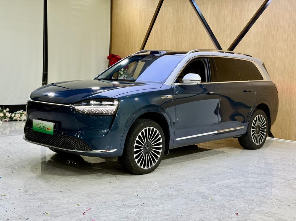 Cyrus_Automobiles Wenjie M9 2024 pure electric Max six-seater version