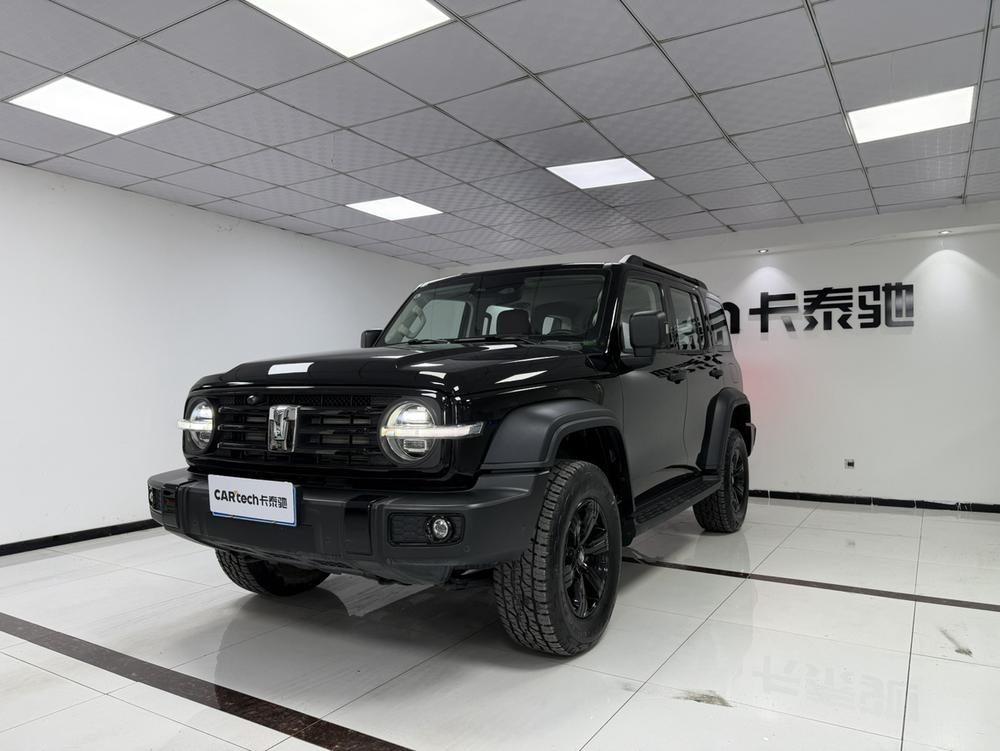 Great_Wall_Motors Tank 300 2025 2.4T diesel version
