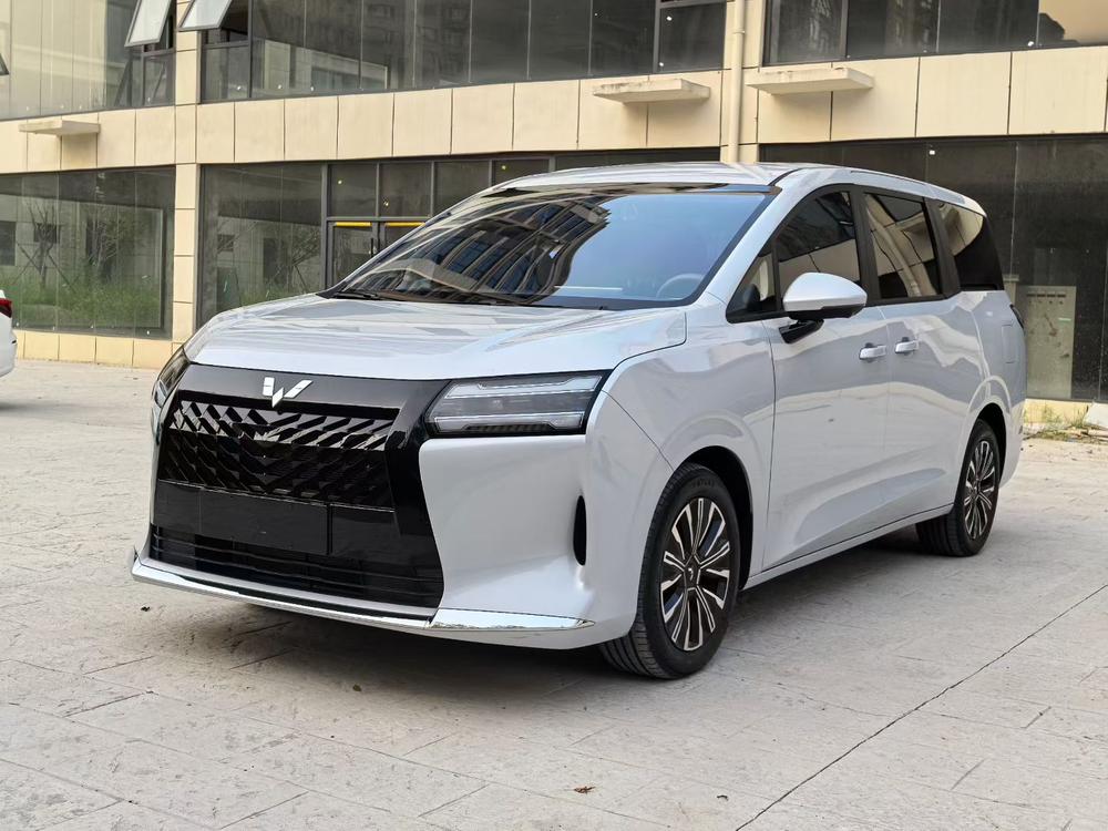 Wuling Starlight 730 PHEV 2025 model 125km luxury model
