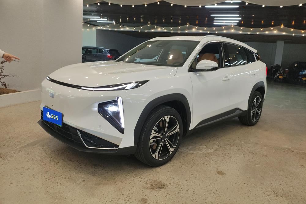 Geely Galaxy L7 2025 1.5L EM-i 115km Discovery Edition