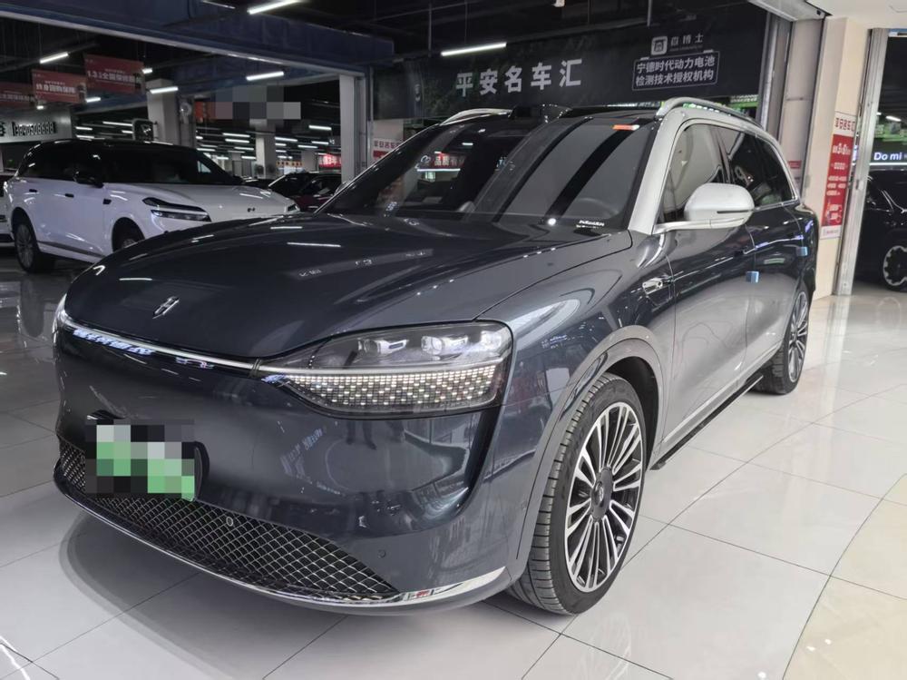 Cyrus_Automobiles Wenjie M9 2024 pure electric Ultra six-seater version