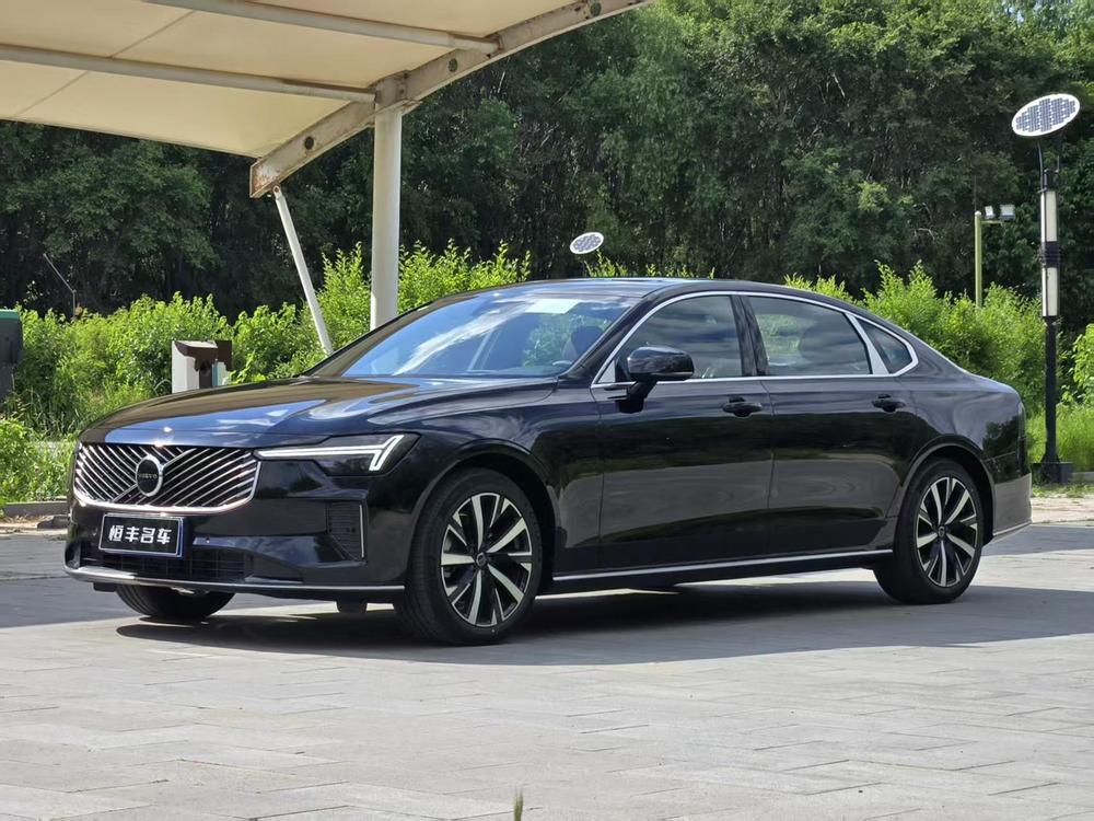 Volvo_Asia_Pacific Volvo S90 2026 B5 Zhiyi Luxury Edition