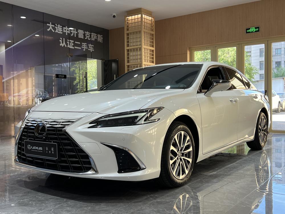 Lexus Lexus ES 2025 200 Premium Edition