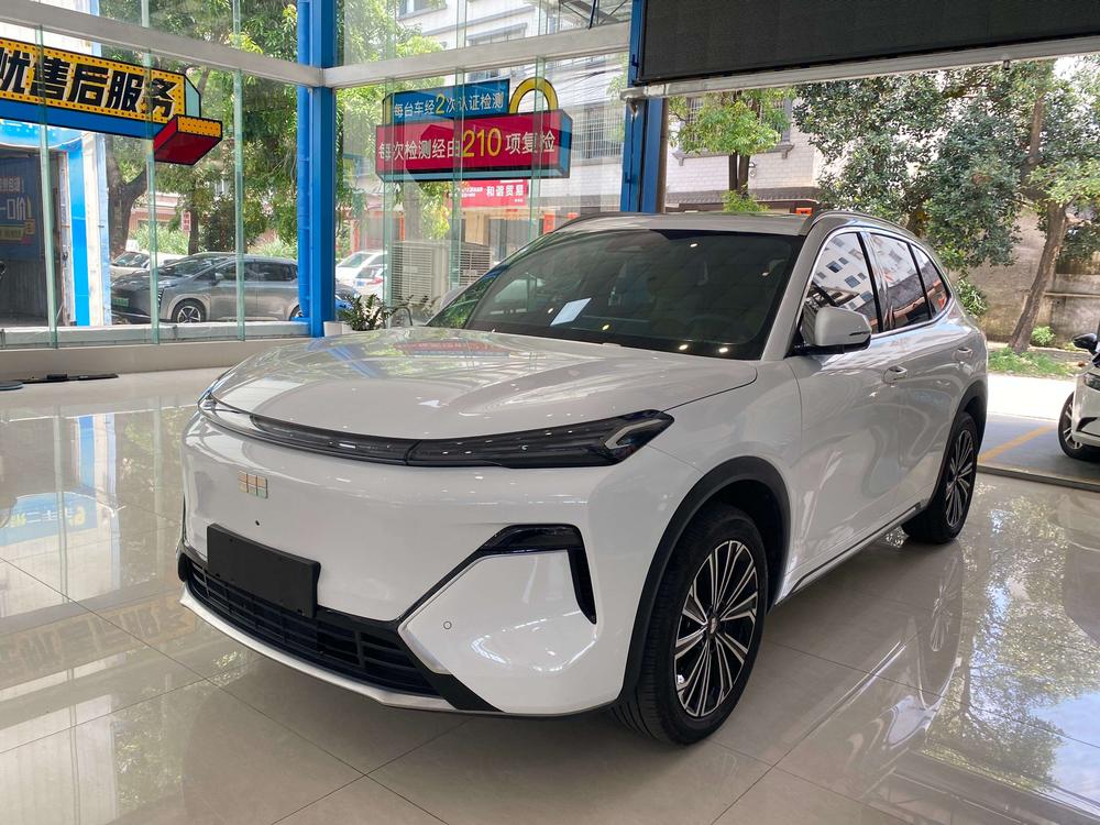 Geely Galaxy Starship 7 EM-i 2025 120KM Pilot Edition