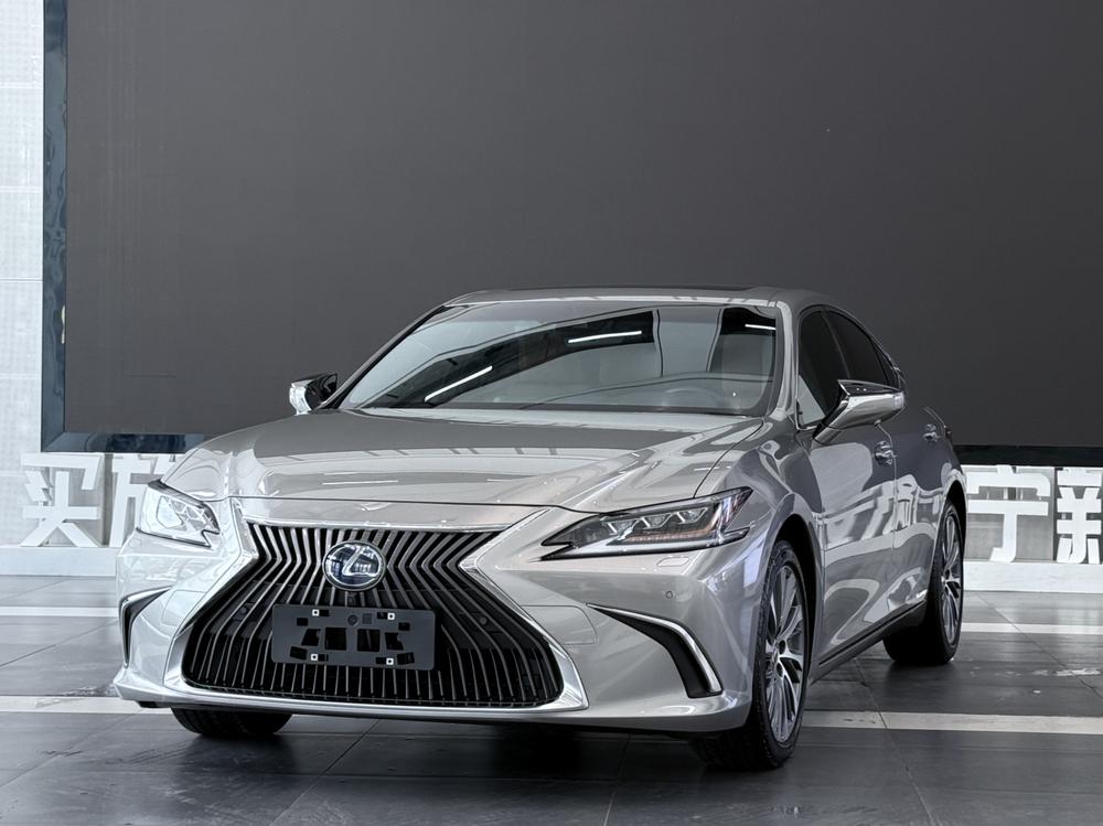 Lexus Lexus ES 2020 300h Exclusive Edition Country VI