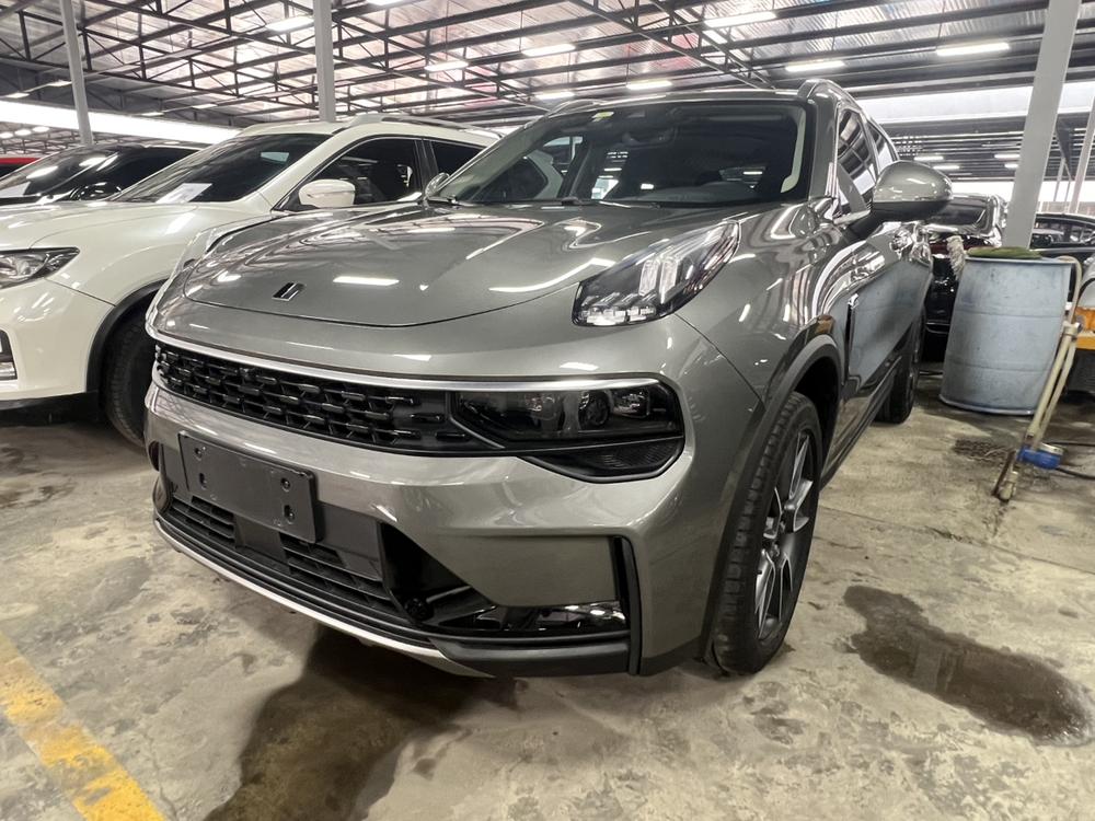 Lynk_&_Co Lynk & Co 01 2021 2.0TD 2WD Pro