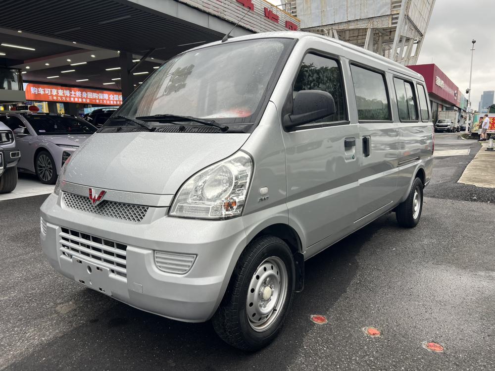 Wuling Wuling Rongguang 2019 1.5L extended basic model