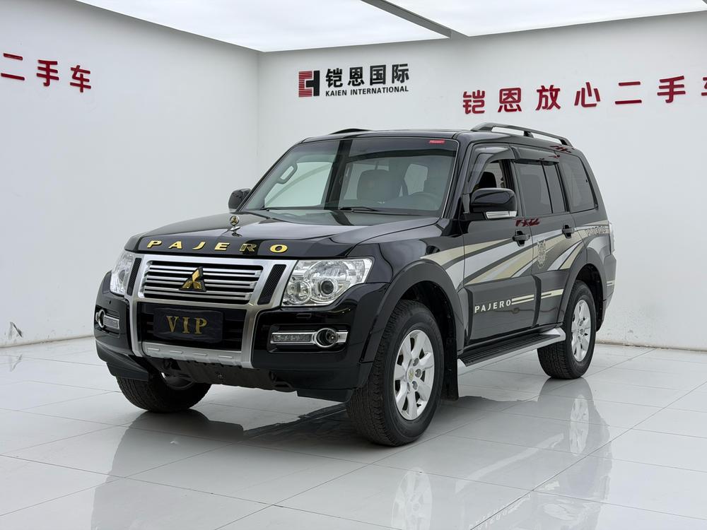 Mitsubishi Pajero (imported) 2019 3.0L automatic standard version