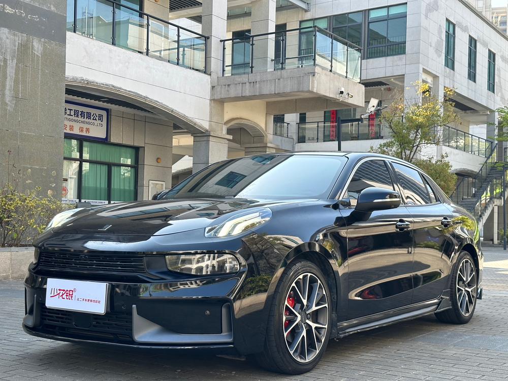 Lynk_&_Co Lynk & Co 03 2021 1.5TD DCT Champion Edition