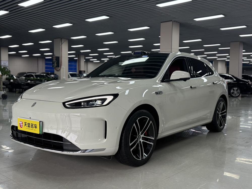 Cyrus_Automobiles Wenjie M5 2025 extended range Ultra four-wheel drive version