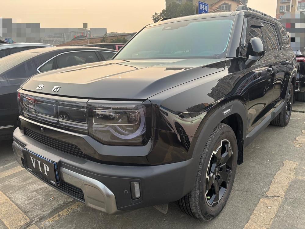BAIC_Motor Beijing off-road BJ30 2024 1.5T DCT two-wheel drive light wild Air version