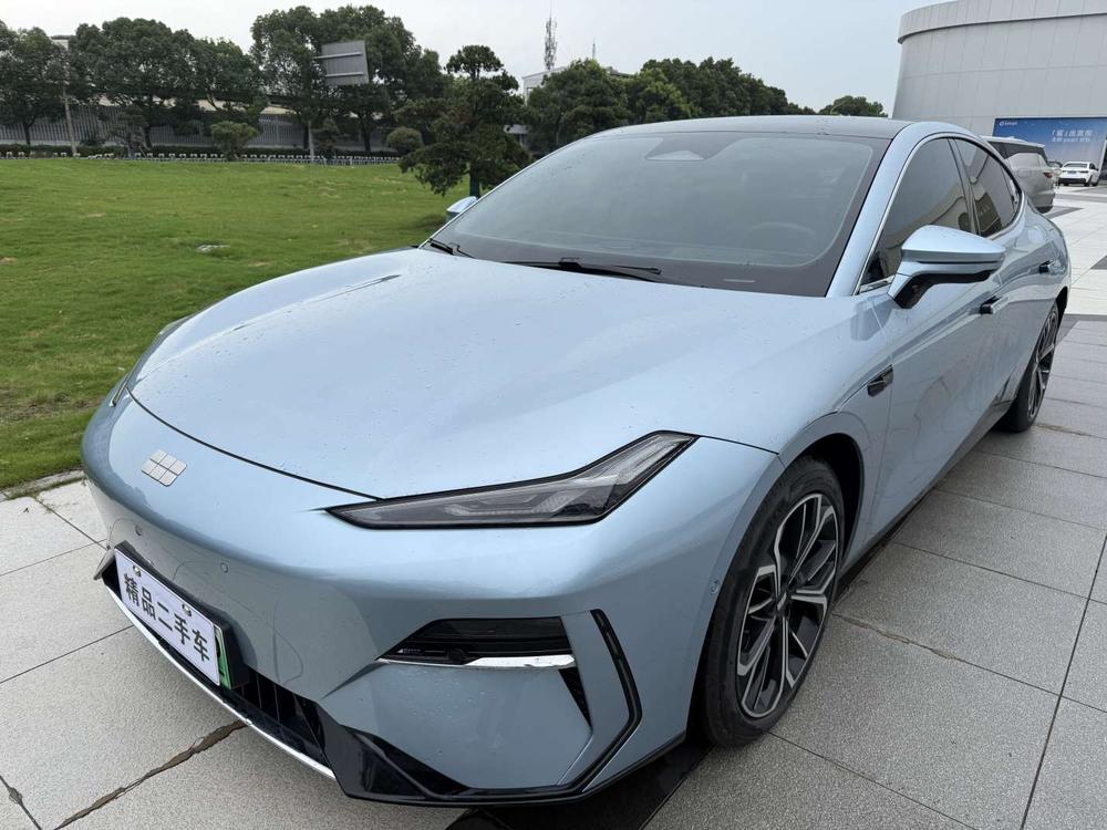 Geely Galaxy E8 2025 700km Yuanhang Intelligent Driving Edition