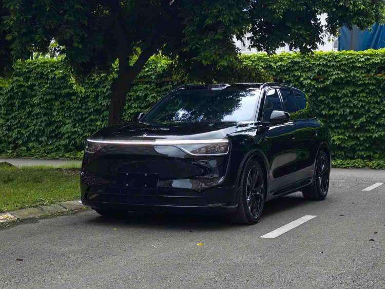 Cyrus_Automobiles Wenjie M8 2025 extended range Max+ six-seat four-wheel drive version (192-line lidar)