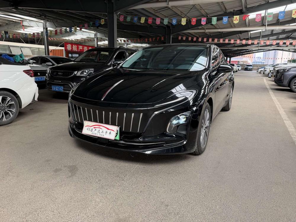 FAW_Hongqi Hongqi E-QM5 2022 charging 431km enjoyment version 5 seats