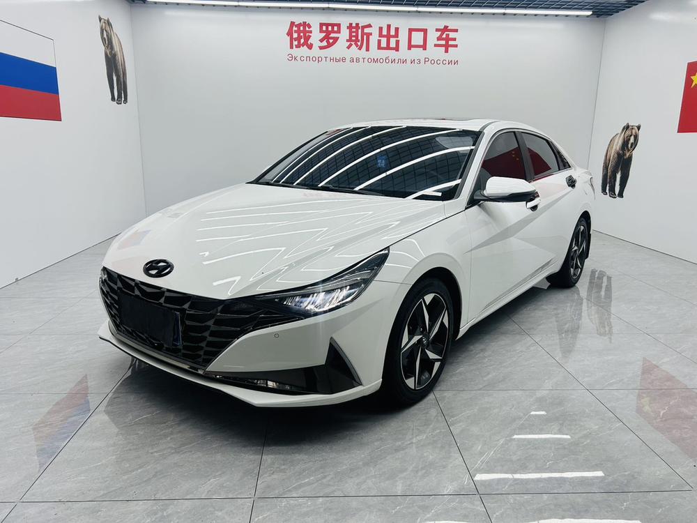 Hyundai Elantra 2022 1.5L CVT LUX Premium Edition