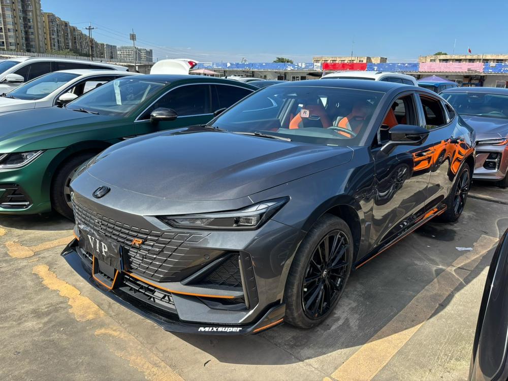Changan Changan UNI-V 2023 1.5T sports version