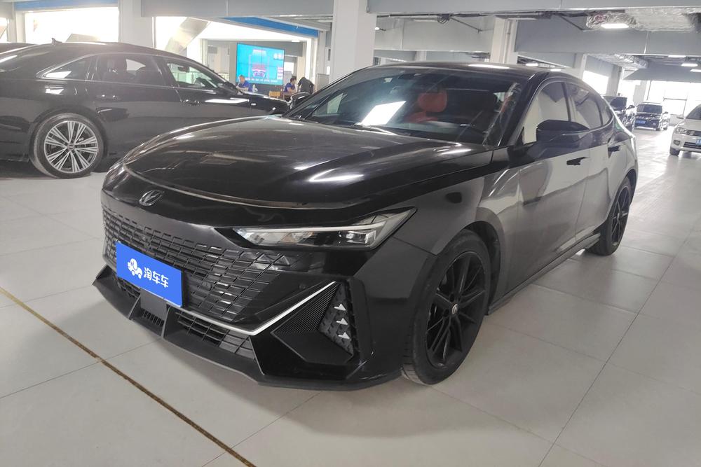 Changan Changan UNI-V 2022 1.5T premium model