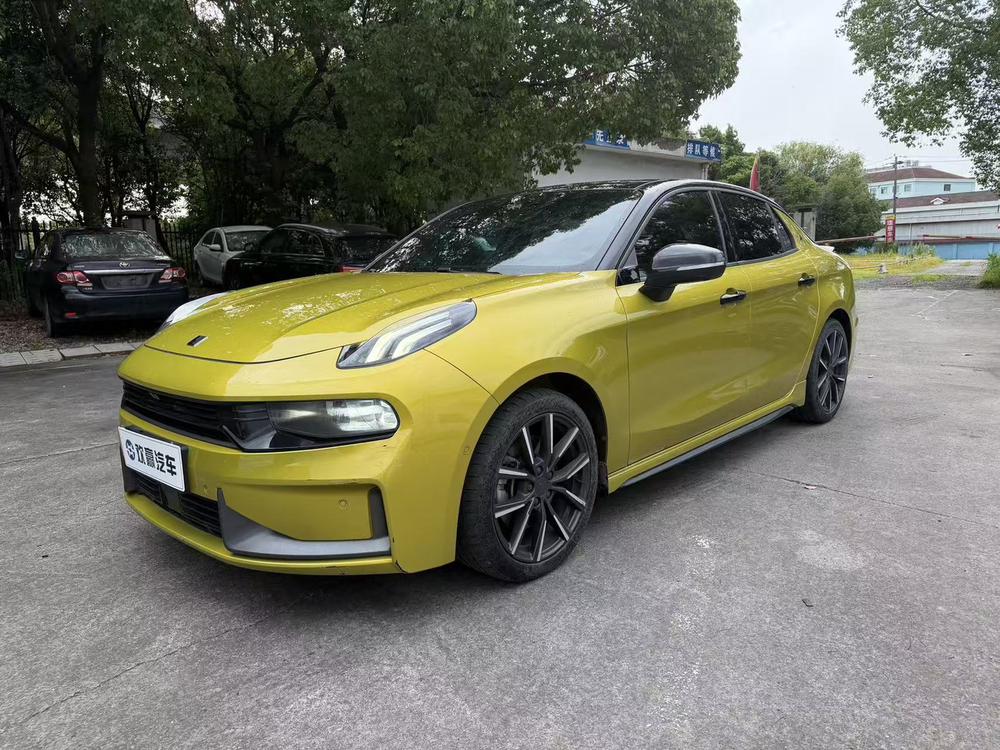 Lynk_&_Co Lynk & Co 03 2020 03+ 2.0TD Automatic Wind Control Edition