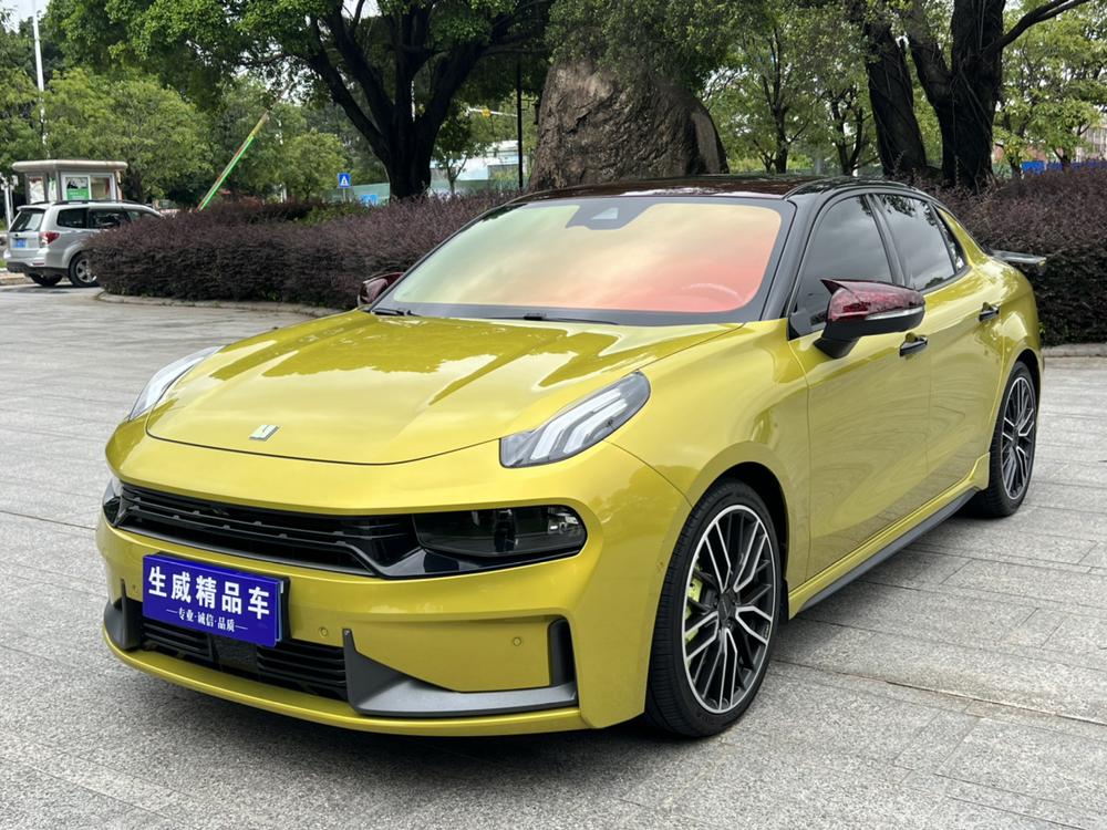 Lynk_&_Co Lynk & Co 03 2020 03+ 2.0TD Automatic Wind Control Edition