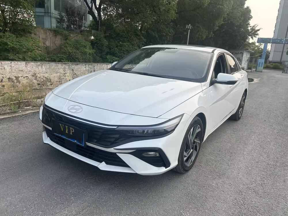 Hyundai Elantra 2023 1.5L CVT GLX Elite Edition