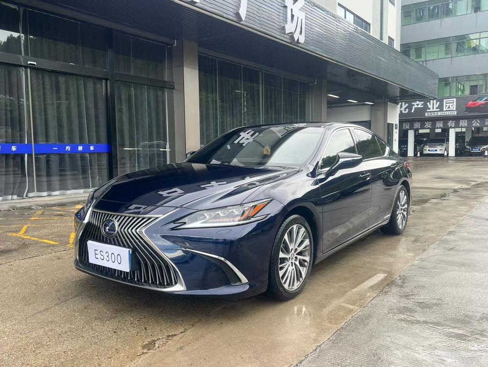 Lexus Lexus ES 2020 300h Exclusive Edition Country VI