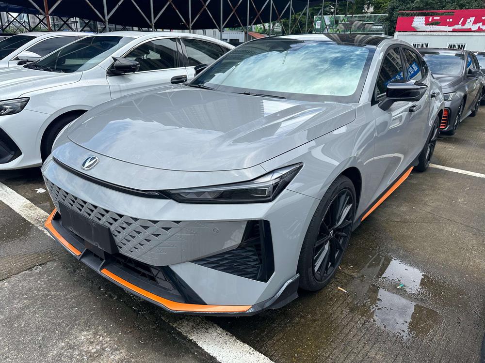 Changan Changan UNI-V 2024 1.5T noble sports model