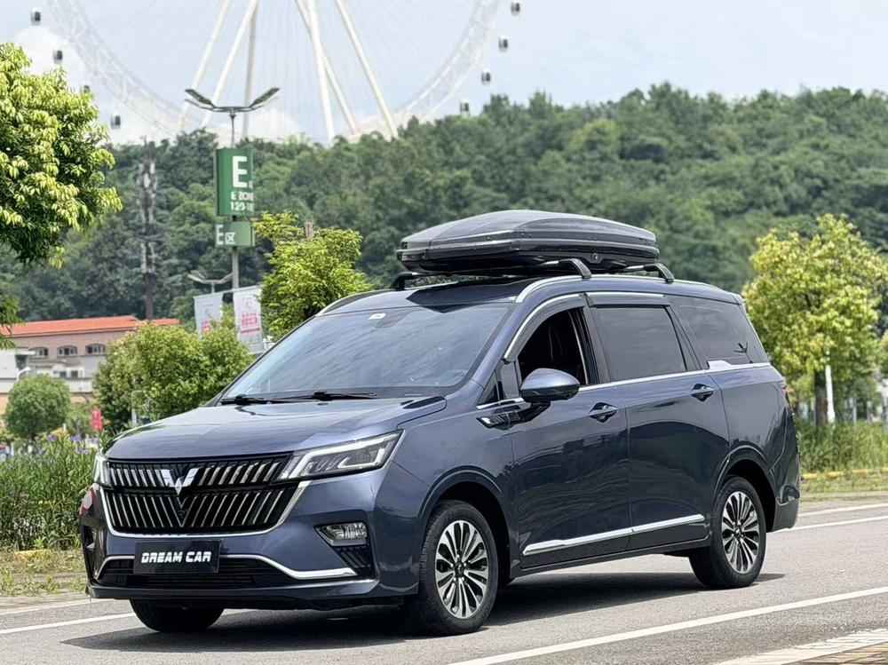 Wuling Wuling Jiachen 2022 1.5T CVT smart luxury model