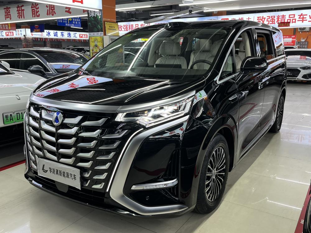 Denza_Motors Denza D9 DM 2025 smart driving version 1020 four-wheel drive flagship model