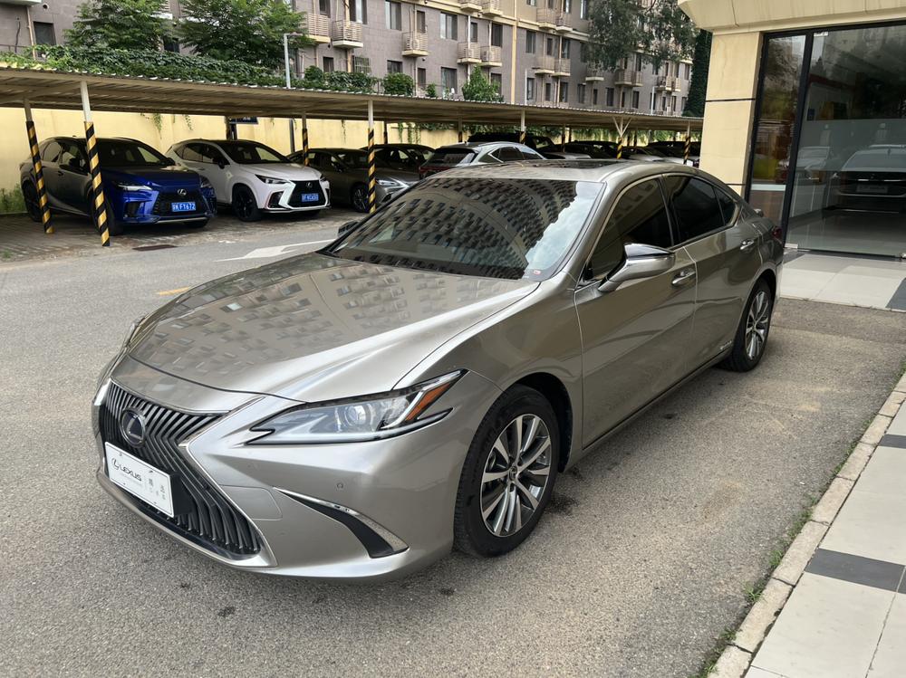 Lexus Lexus ES 2020 300h Excellence Edition National V
